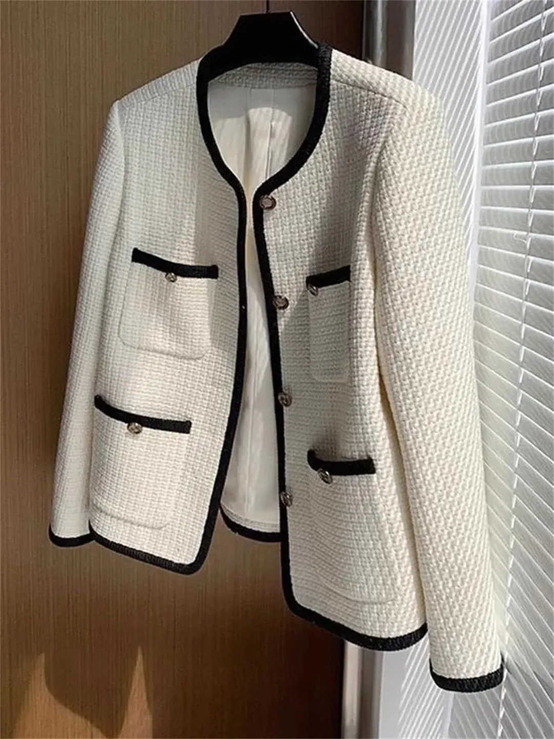 Women O-Neck Tweed Single Breasted Woolen Jackets Korean Wool Blend Tops Spring Fall Elegant Coats